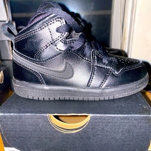 Jordan 1 Mid (TD) Size 8c